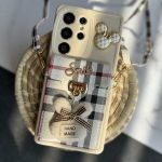 قاب موبایل سامسونگ میکی باربری جاکارتی دار + بندست بلند