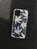 قاب موبایل آیفون برگ نقره ای فلزی - تصویر 3