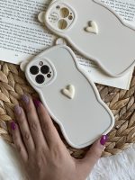 قاب موبایل آیفون گوش قلبی تک قلب کرمی - تصویر 2