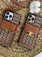 قاب موبایل آیفون پارچه ای و فلزی طرح باربری جاکارتی + بندست - تصویر 3