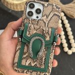 قاب موبایل آیفون پوست ماری پایتون جاکارتی و بند بلند