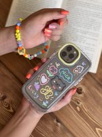 قاب موبایل آیفون خرس و پروانه نقاشی + بندست کوتاه - تصویر 3