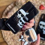 قاب موبایل سامسونگ طرح کارل و گربه پشت گلس ( 2003 ) - تصویر 3