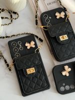 قاب موبایل سامسونگ مشکی بند زنجیری بلند بالشتی پروانه ای جاکارتی دار - تصویر 3