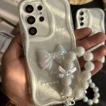 قاب موبایل ( آیفون - سامسونگ ) پاپیون هفت رنگ سفید صدفی + بندست