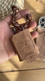 کاور ایرپاد کیوت پاپی چرم قهوه ای سنگشور بدون بند