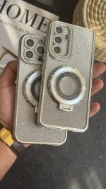 قاب موبایل ( آیفون - سامسونگ ) کلاسیک دور نگین طرح مگسیفیت استندشو