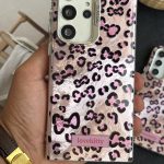 قاب موبایل ( آیفون - سامسونگ ) پلنگی صورتی پاپیون لاوکیتی