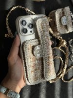 قاب موبایل آیفون شنل کنفی جاکارتی بندست بلند - تصویر 3