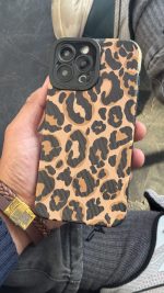 قاب موبایل ( آیفون ) پلنگی کبریتی - تصویر 2