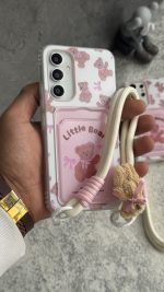 قاب موبایل ( آیفون _ سامسونگ ) خرس کوچولو تدی جاکارتی پاپیون بند عروسکی - تصویر 3