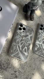 قاب موبایل آیفون بونات پاپیون شاینی نقره ای تک مروارید - تصویر 2