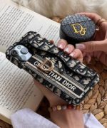 قاب موبایل آیفون دیور پارچه ای شیب دار سوزن دوزی - تصویر 3