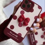 قاب موبایل آیفون خال خالی زرشکی پاپیون خمیری برجسته محافظ لنزدار - تصویر 2