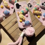 قاب شکلات کاموایی با آویز (کدC1942)