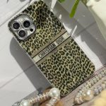 قاب پلنگی کریستین دیور با آویز (کدC1957)