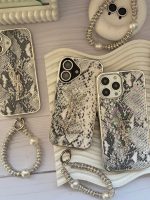 قاب YSL پایتون با آویز و محافظ لنز نگین دار (کدC1983) - تصویر 2