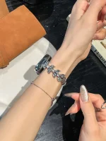 بند اپل واچ Diamond leaf bracelet با گارد نگینی (کدw5072) - Image 4