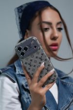 قاب موبایل آیفون آلفا گری لویی ویتون - Image 6
