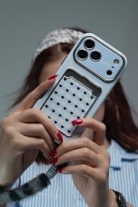 قاب موبایل آیفون قلب آیینه ای دریا جاکارتی + بندست