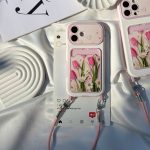قاب گوشی جاکارتی دار گل لاله و بابونه - Image 4