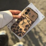قاب Louis Vuitton Leopard Golden (کدC2319)