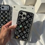 قاب گوشی LV نگین دار - تصویر 7